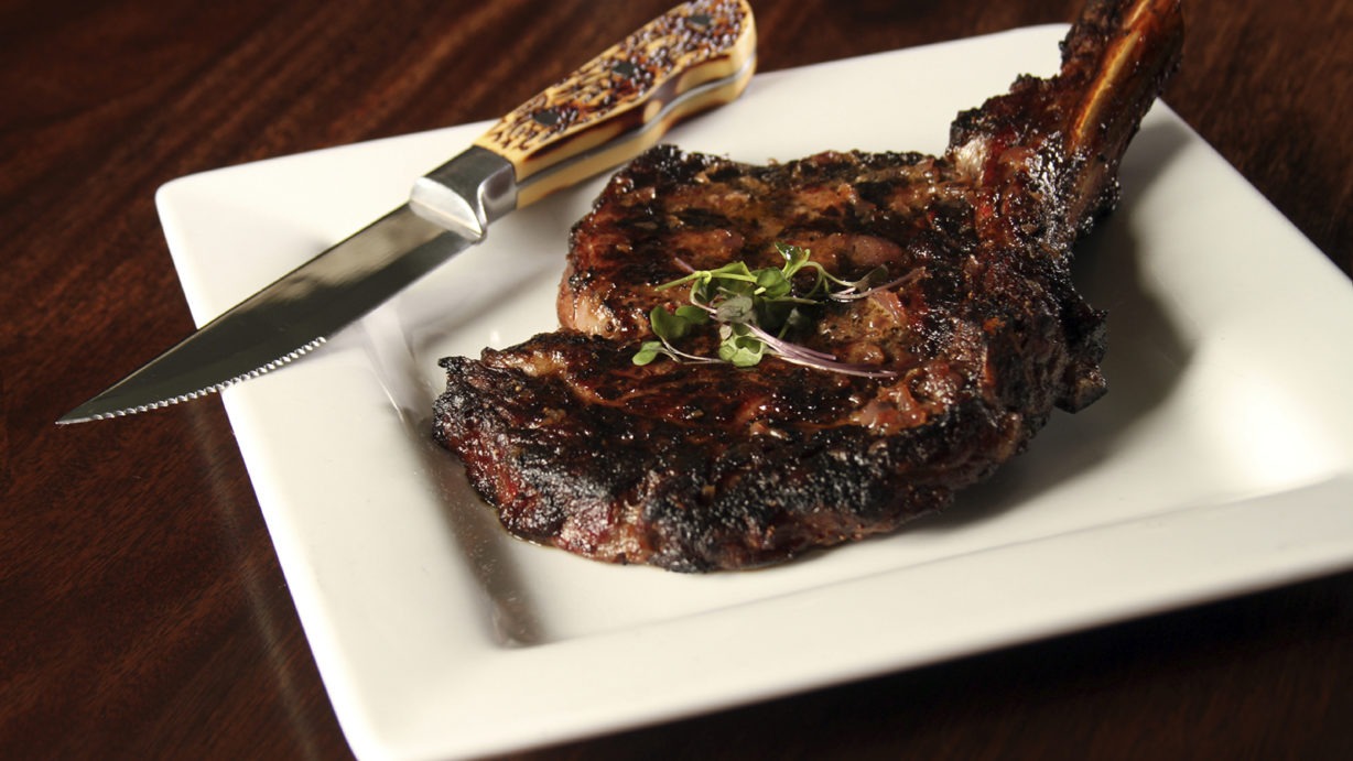 Sitka-Hotel-Steak-Plate-Alaska